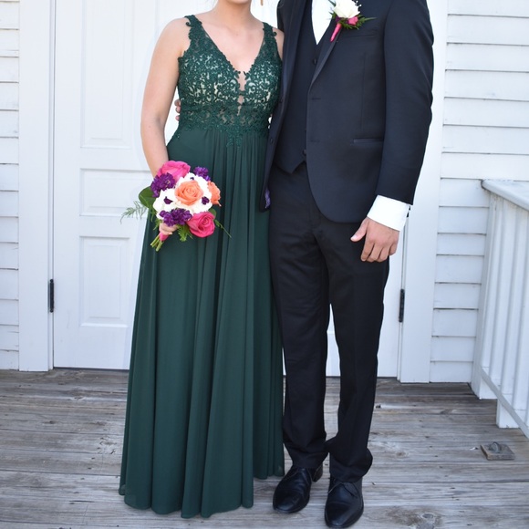 Faviana Dress - Picture 10 of 10